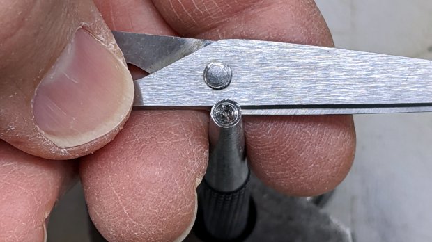 Fiskars Small Detail Scissors - pivot restaking